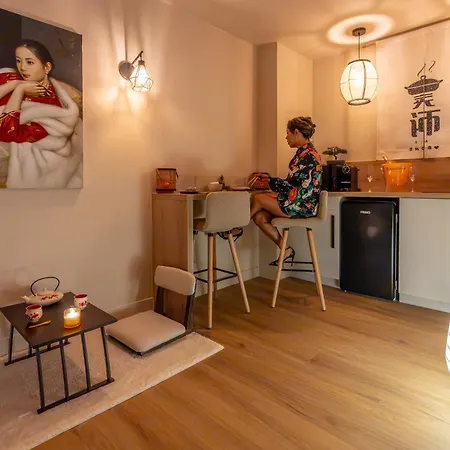 Studio Japonais avec Balnéo proche Bords de Marne